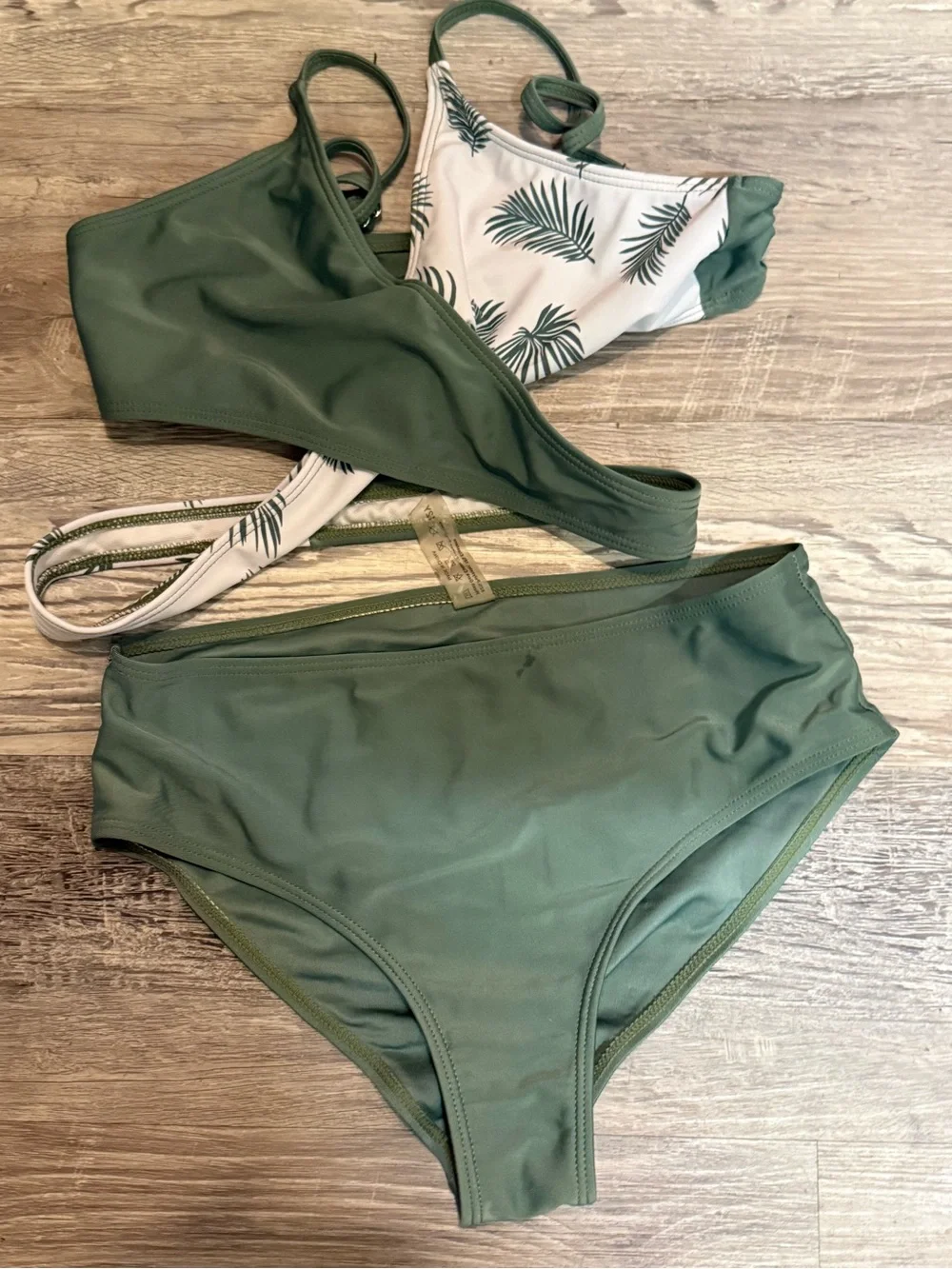 SHEIN Olive Green Palm Print Kids Bikini Set